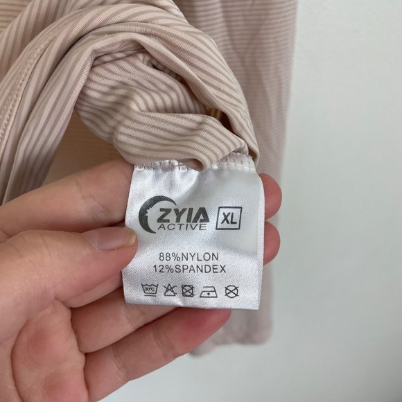 Zyia Woman's XL Light Pink Long Sleeve Striped Open Back Athletic Work‎ Out Top - Picture 8 of 10